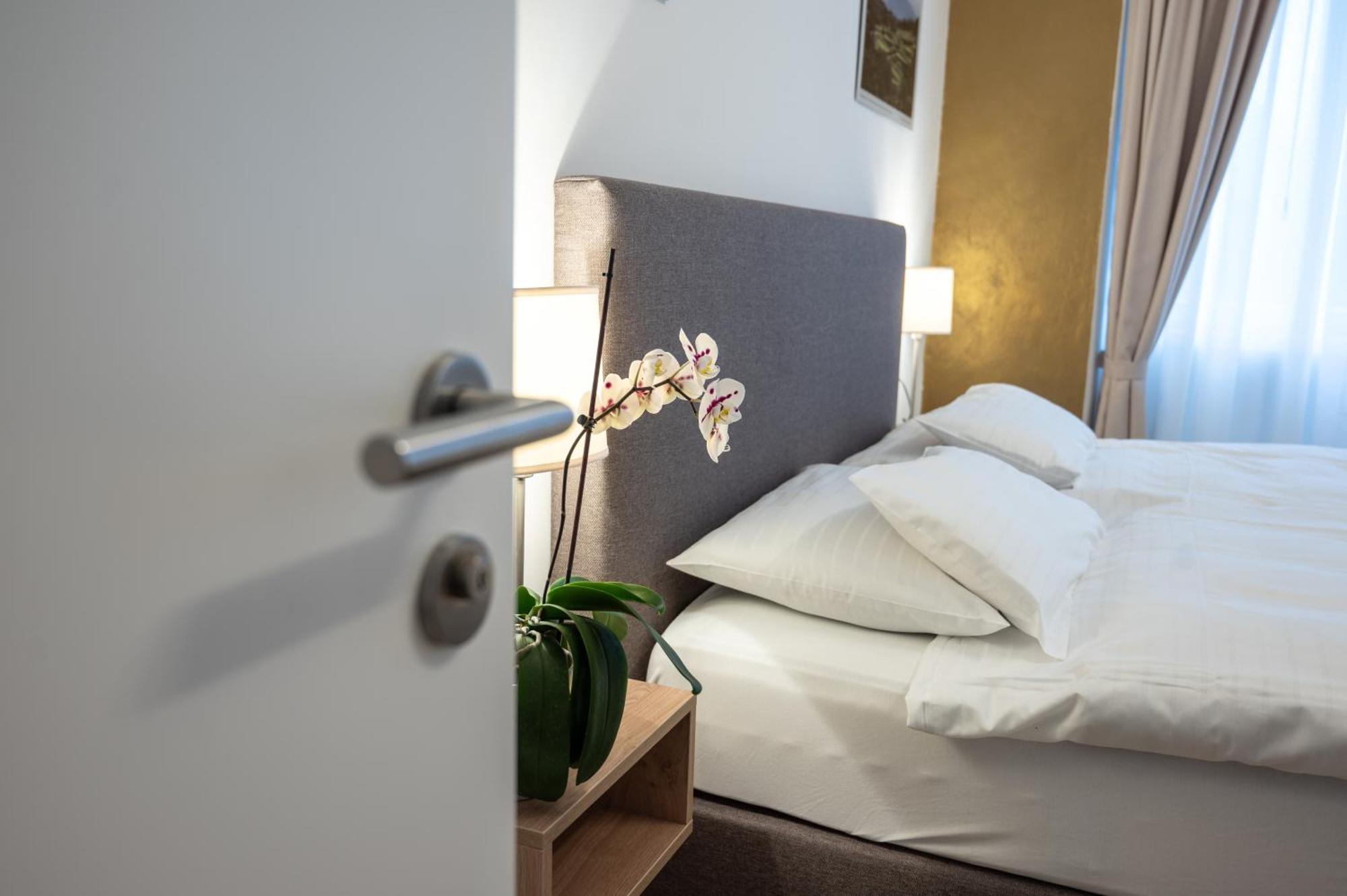 Albergo Hotel テッサーエーテ エクステリア 写真