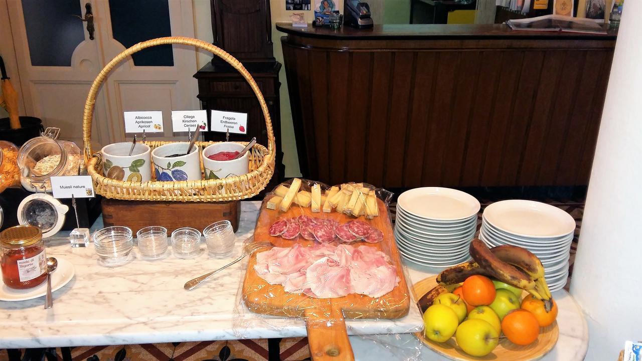 Albergo Hotel テッサーエーテ エクステリア 写真